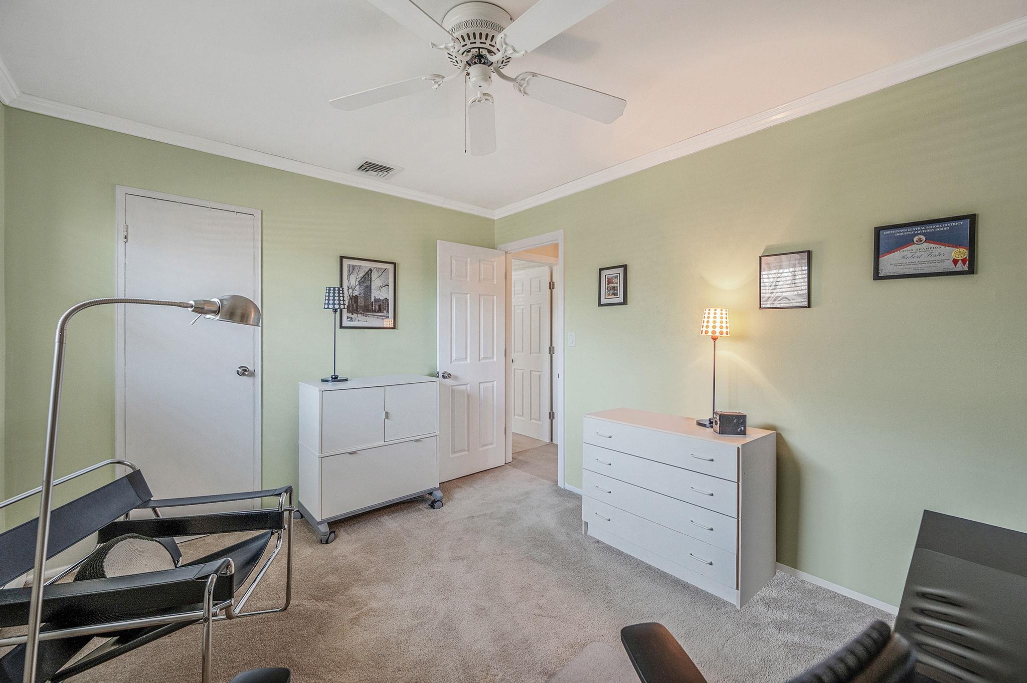 92 Morewood Drive, Smithtown, New York image 24