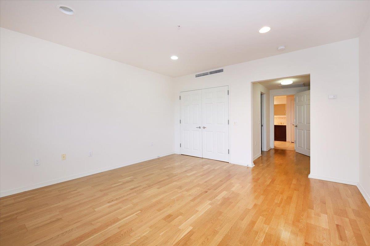 100 Harbor View Drive #335, Port Washington, New York image 8