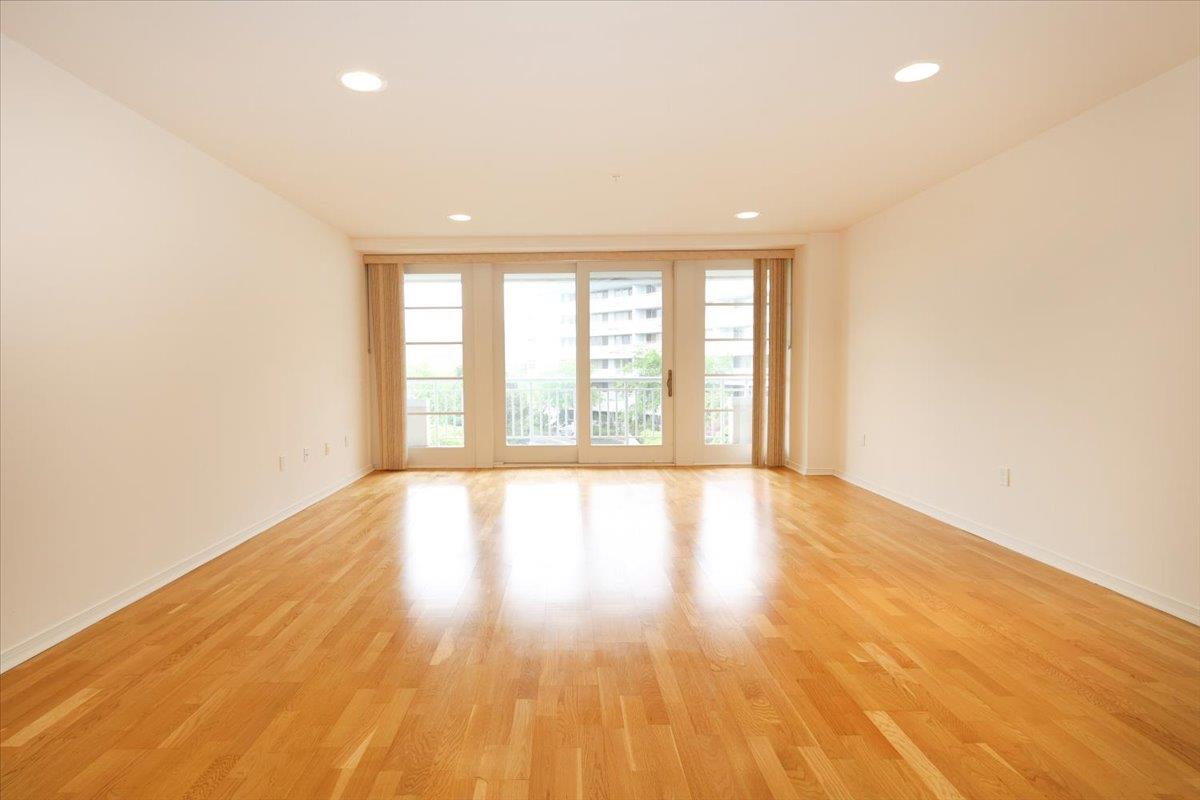 100 Harbor View Drive #335, Port Washington, New York image 5