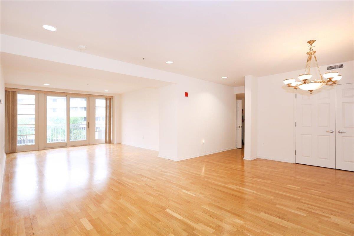 100 Harbor View Drive #335, Port Washington, New York image 6