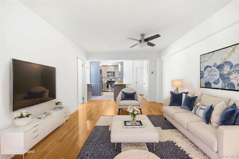 Homes For Sale - 488 Ocean Parkway #6C<br/> Brooklyn, NY 11218