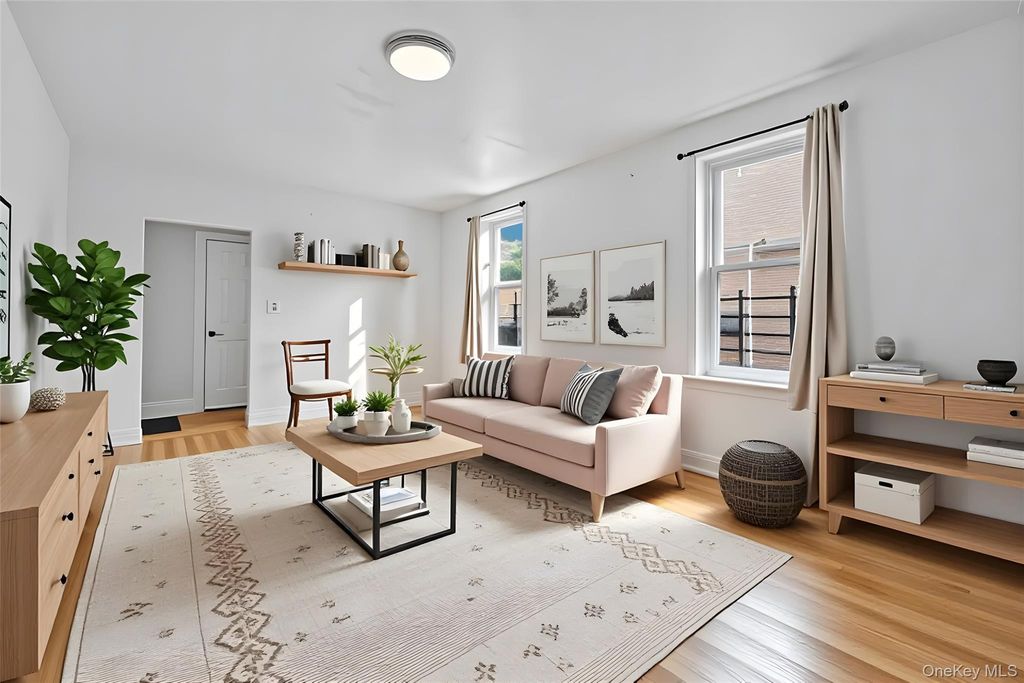 Photo of 811 Walton Avenue #F21, Bronx, NY 10451 (MLS # 944685)