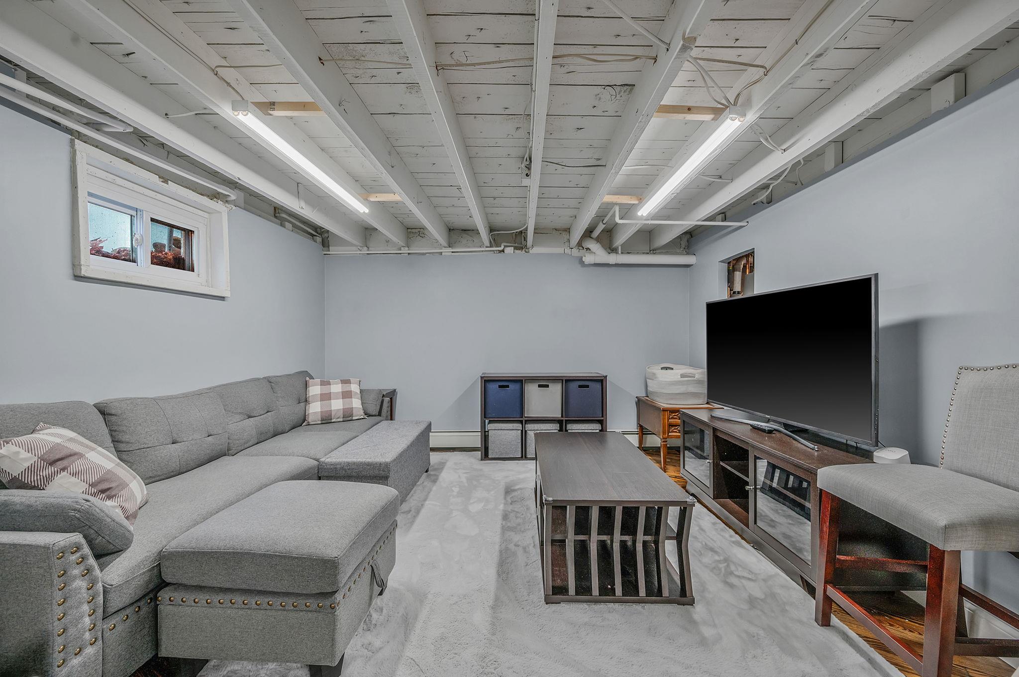 122 Broadway, Greenlawn, New York image 39