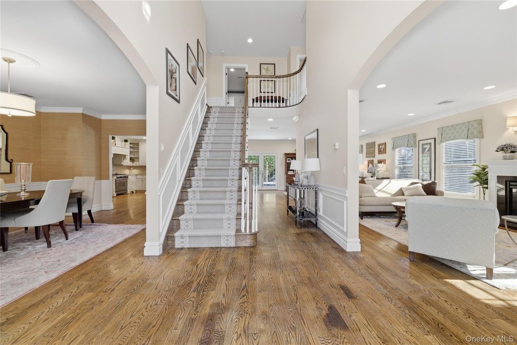 Photo of 755 N Village Avenue, Rockville Centre, NY 11570 (MLS # 965967)