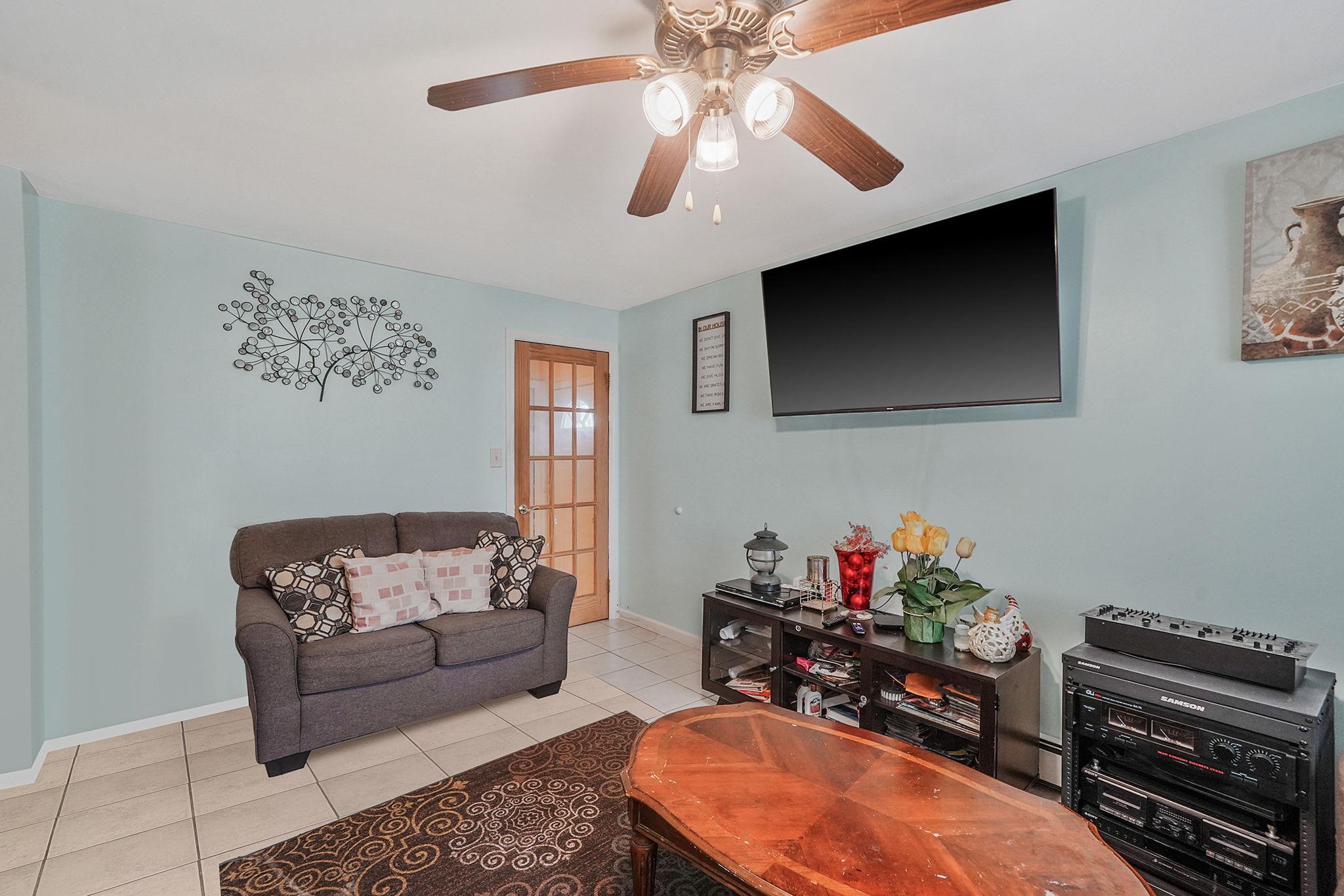 54 Williams Avenue, Amityville, New York image 8
