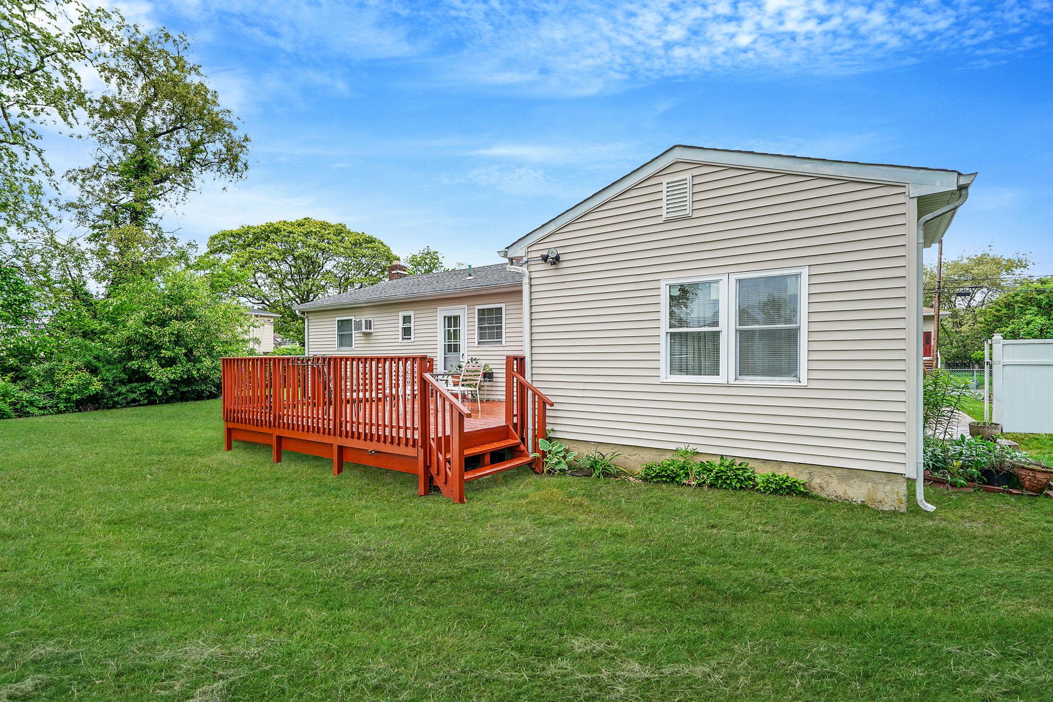 54 Williams Avenue, Amityville, New York image 28