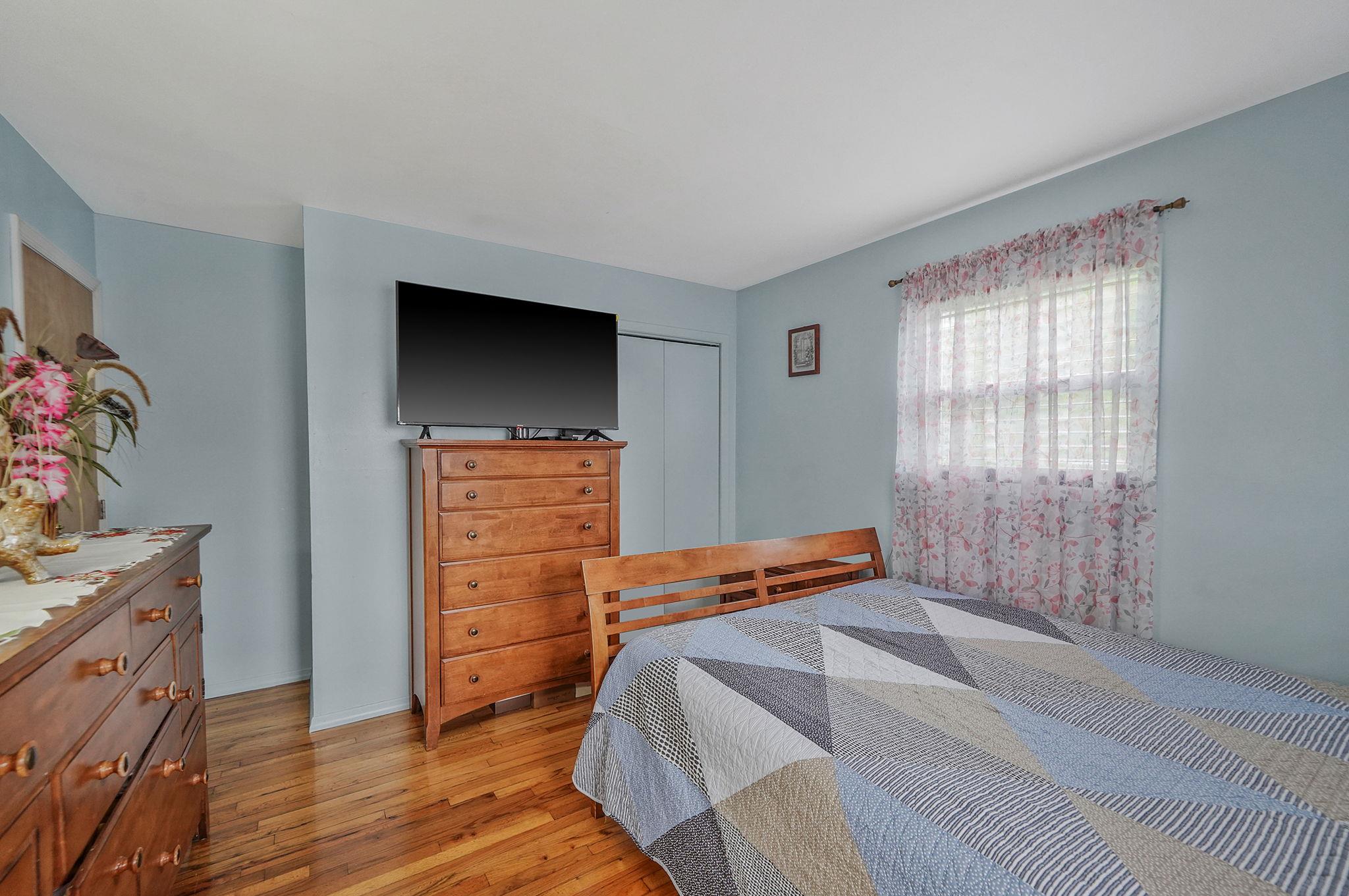 54 Williams Avenue, Amityville, New York image 18
