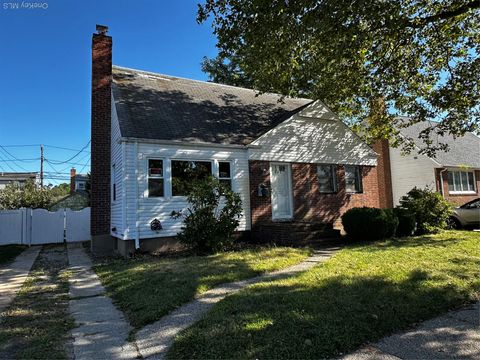 Photo of 843 Jerusalem Avenue, Merrick, NY 11566 (MLS # 925140) Photo of 843 Jerusalem Avenue, Merrick, NY 11566 (MLS # 925140)