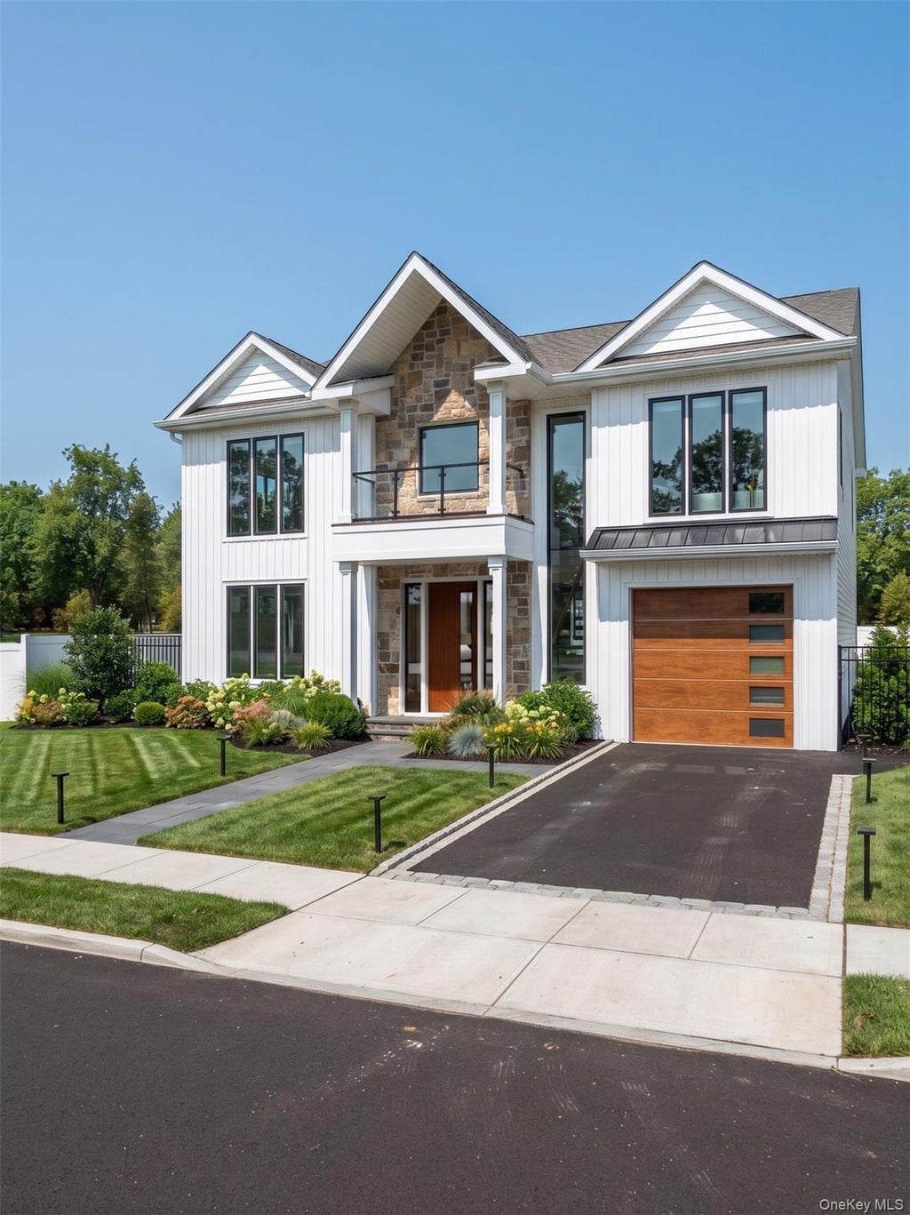 Photo of 50 Cliff Lane, Levittown, NY 11756 (MLS # 1030409)