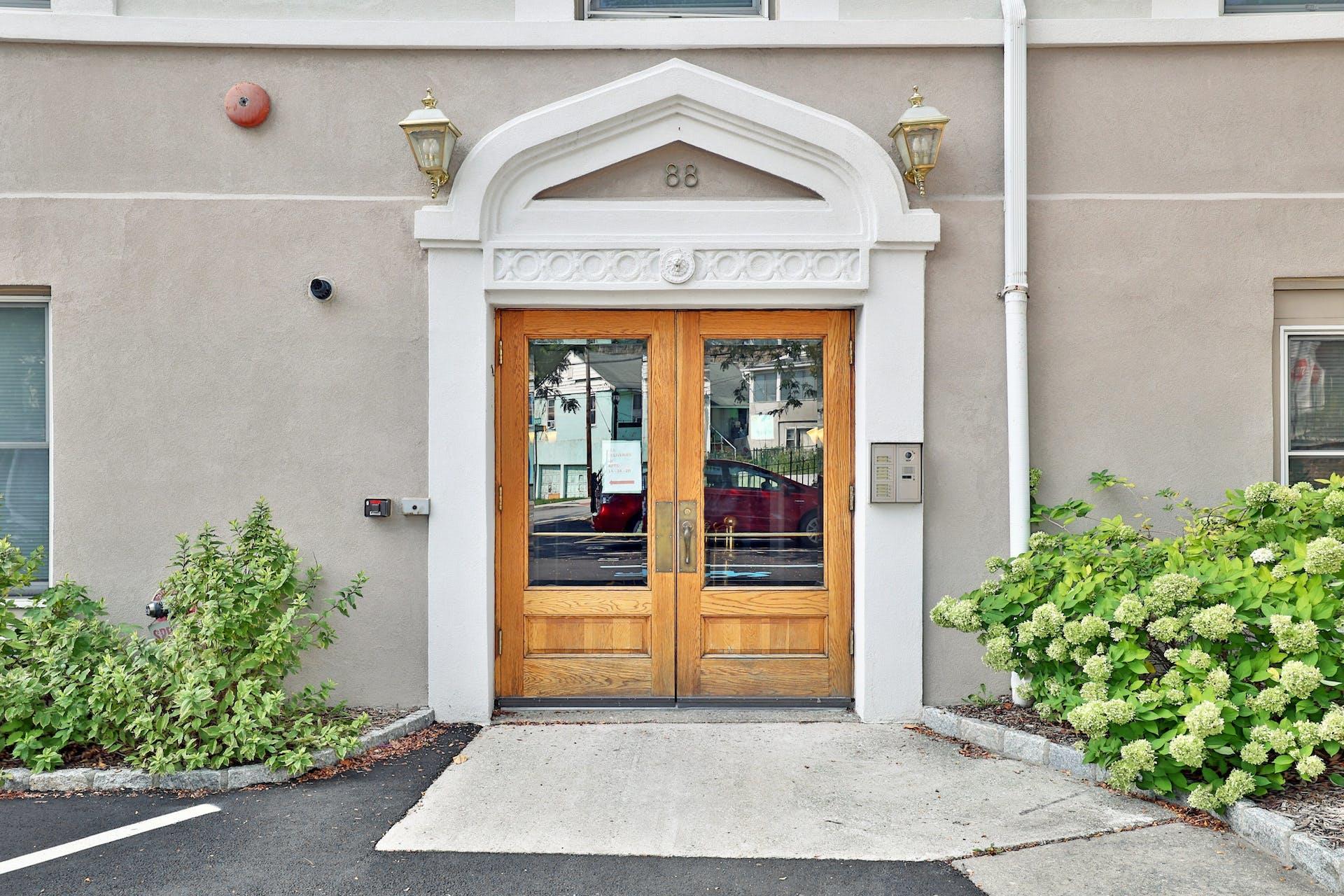 88 Broadway PH4