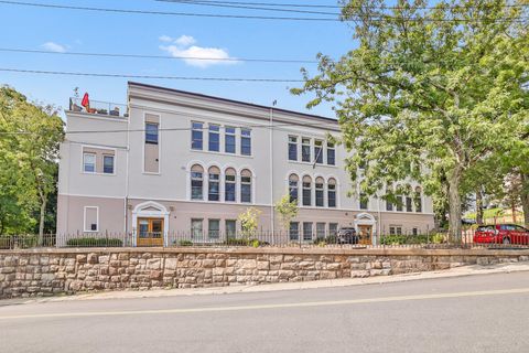 88 Broadway PH4 Ossining NY 10562