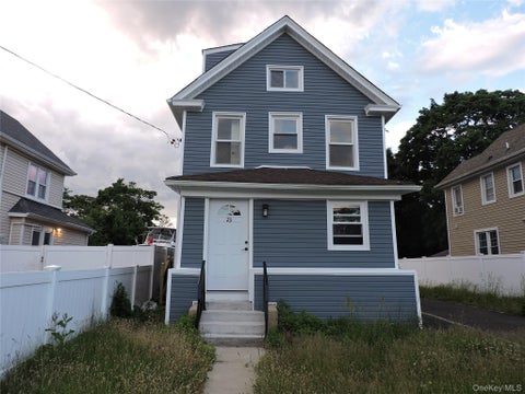 Apartment For Rent - 23 Maple Avenue<br/> Hempstead, NY 11550