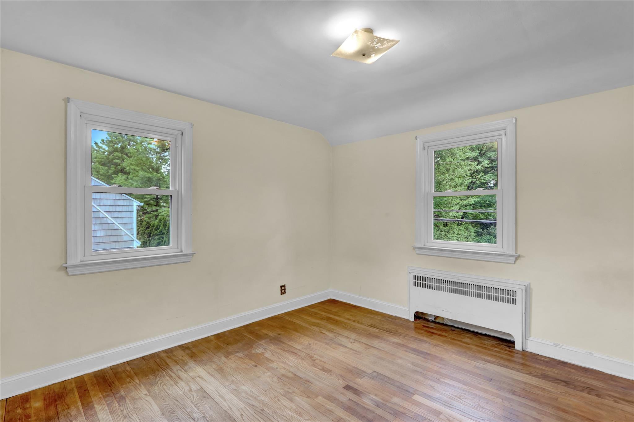12 Lowell Road, Port Washington, New York image 16