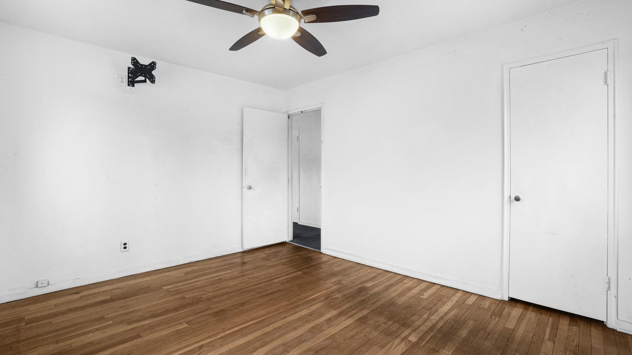 229-20 Hillside Ave Ave #1, Bellaire, New York image 8