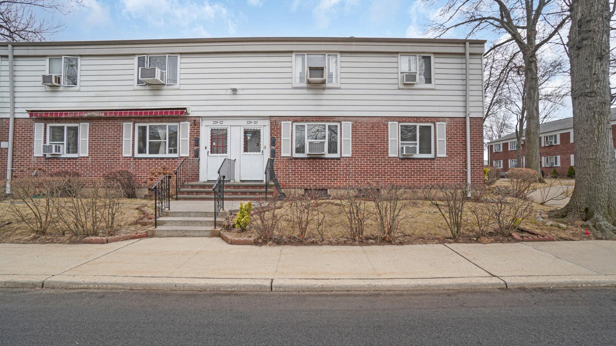 229-20 Hillside Ave Ave #1, Bellaire, New York image 1
