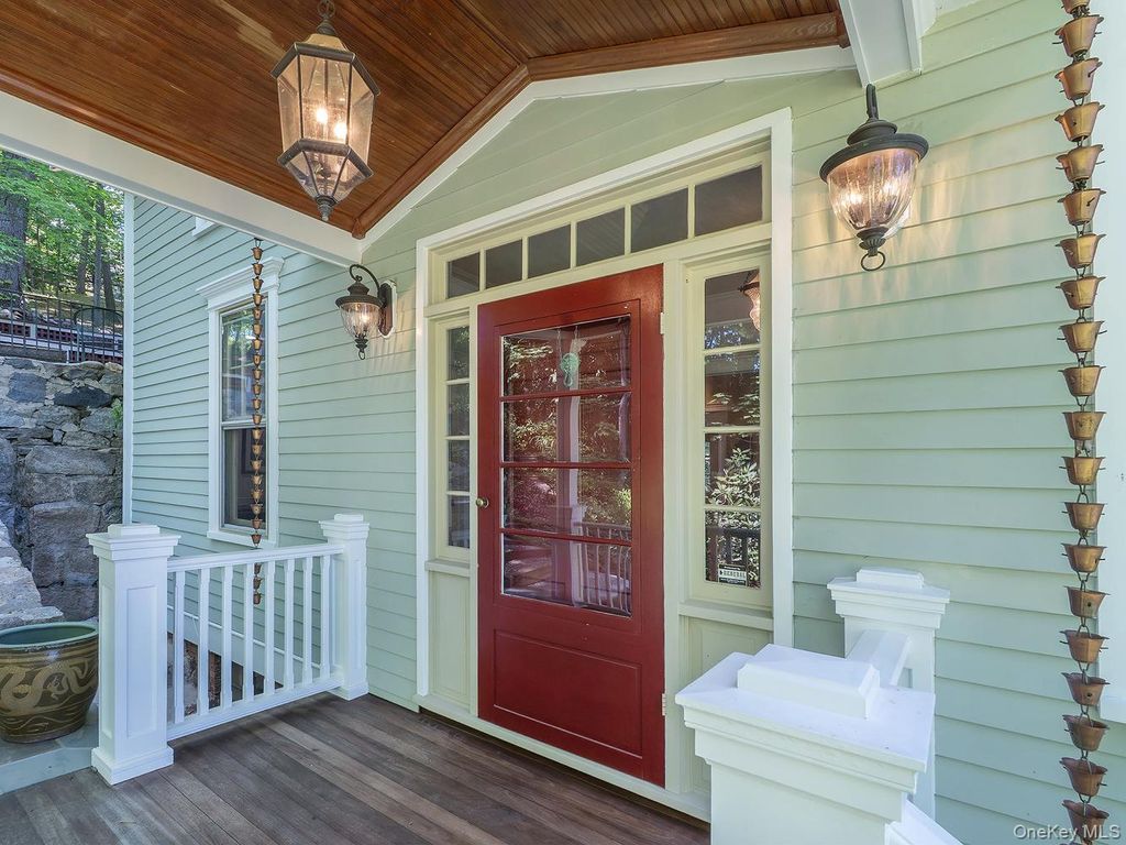 Photo of 291 Prospect Avenue, Sea Cliff, NY 11579 (MLS # 1000949)