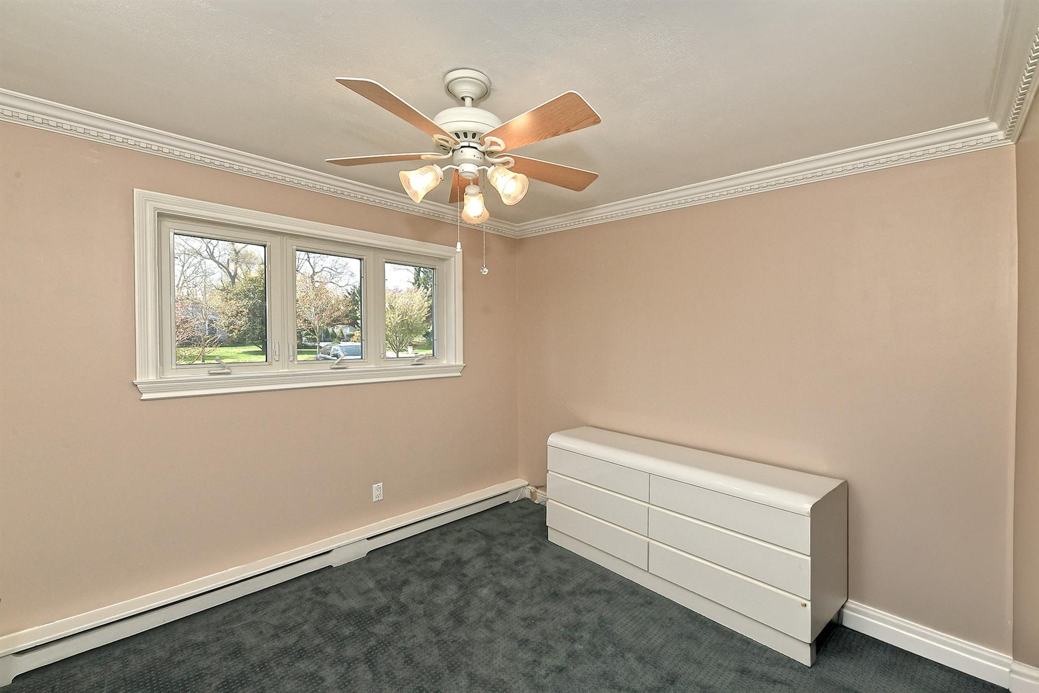 55 Cross Bow Lane, Commack, New York image 10