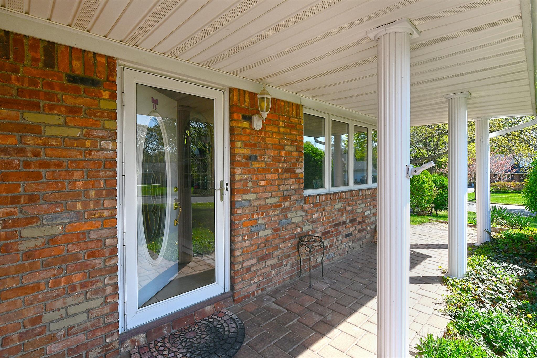 55 Cross Bow Lane, Commack, New York image 28