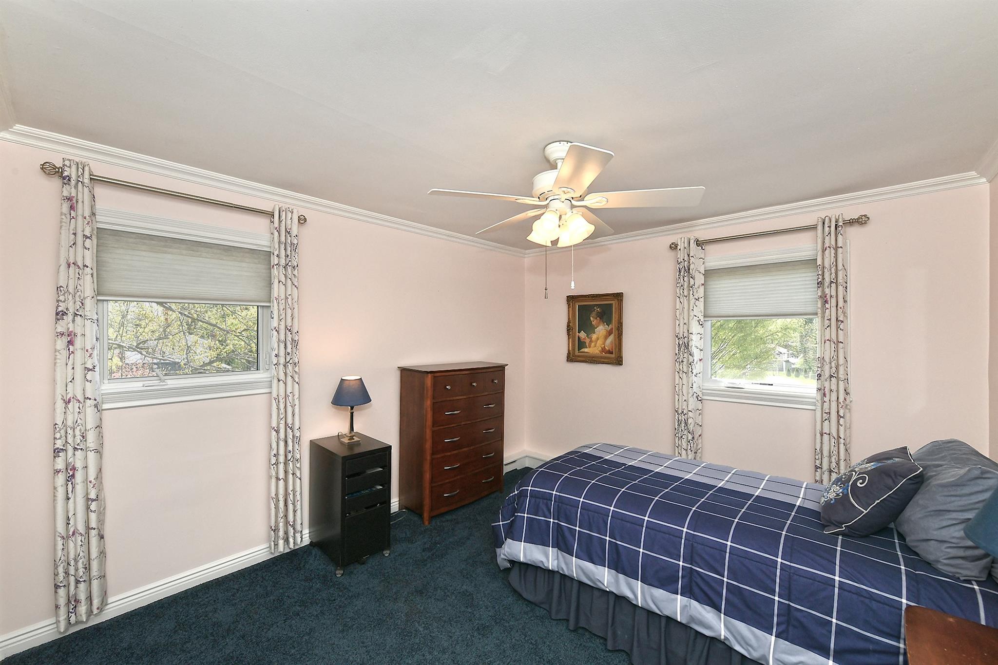 55 Cross Bow Lane, Commack, New York image 18