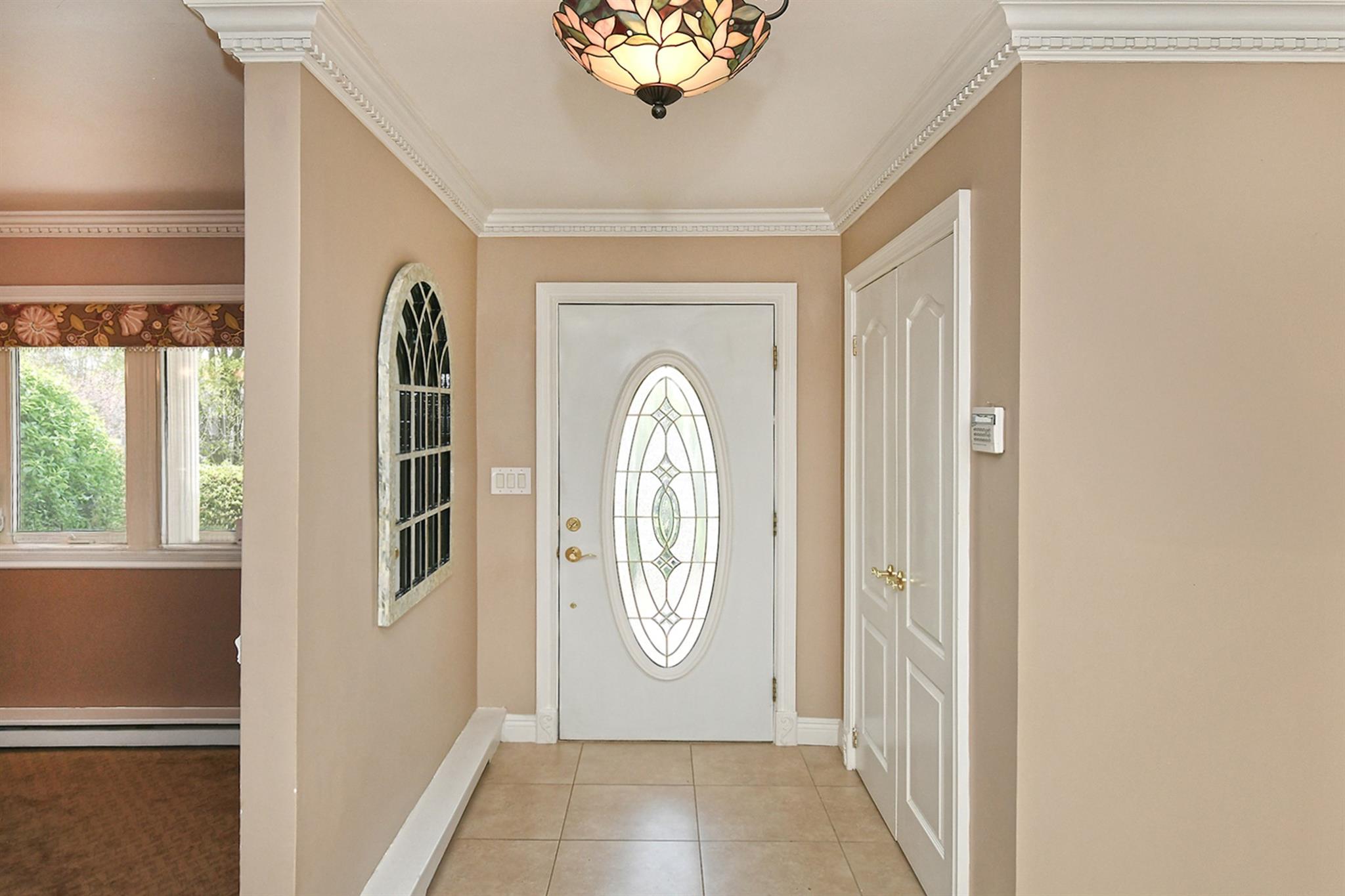 55 Cross Bow Lane, Commack, New York image 29
