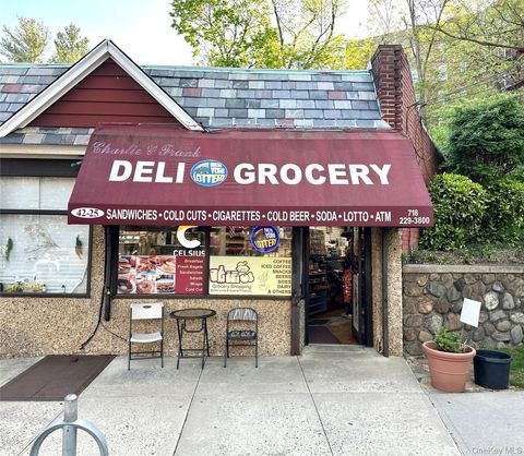 42-25 235 Street 1 Douglaston NY 11363