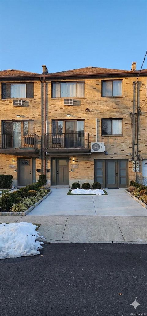 3169 Miles Avenue Bronx NY 10465