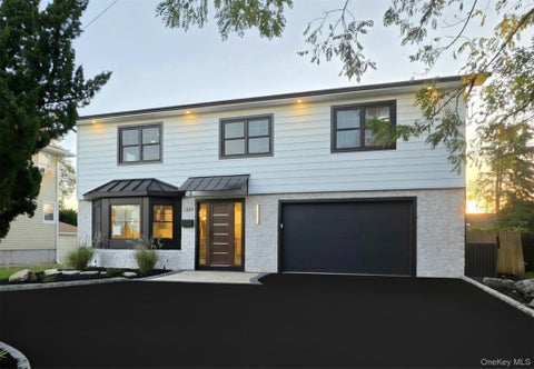 Photo of 2794 Lincoln Boulevard, Merrick, NY 11566 (MLS # 1065824)