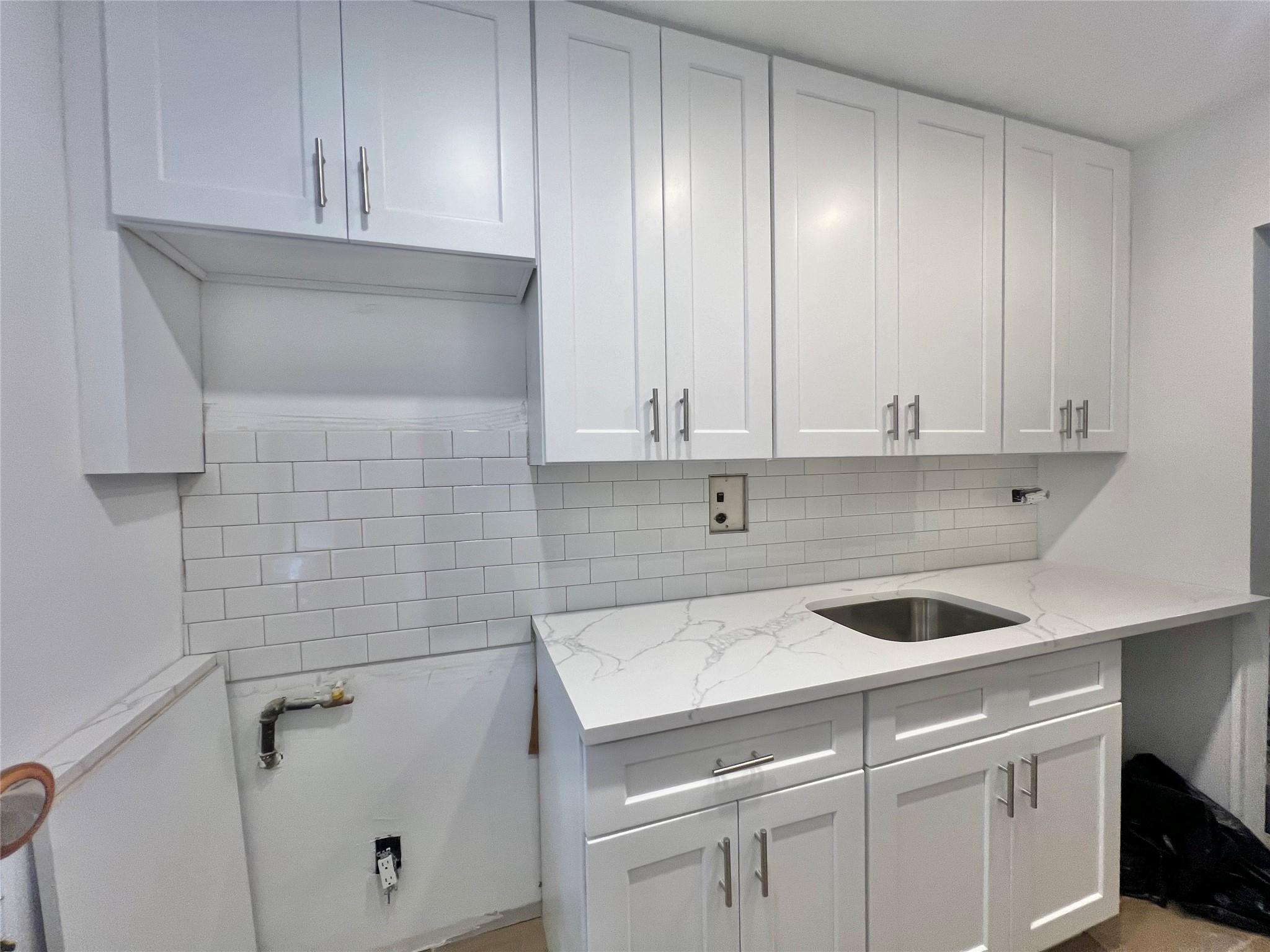 32-22 89 St 204