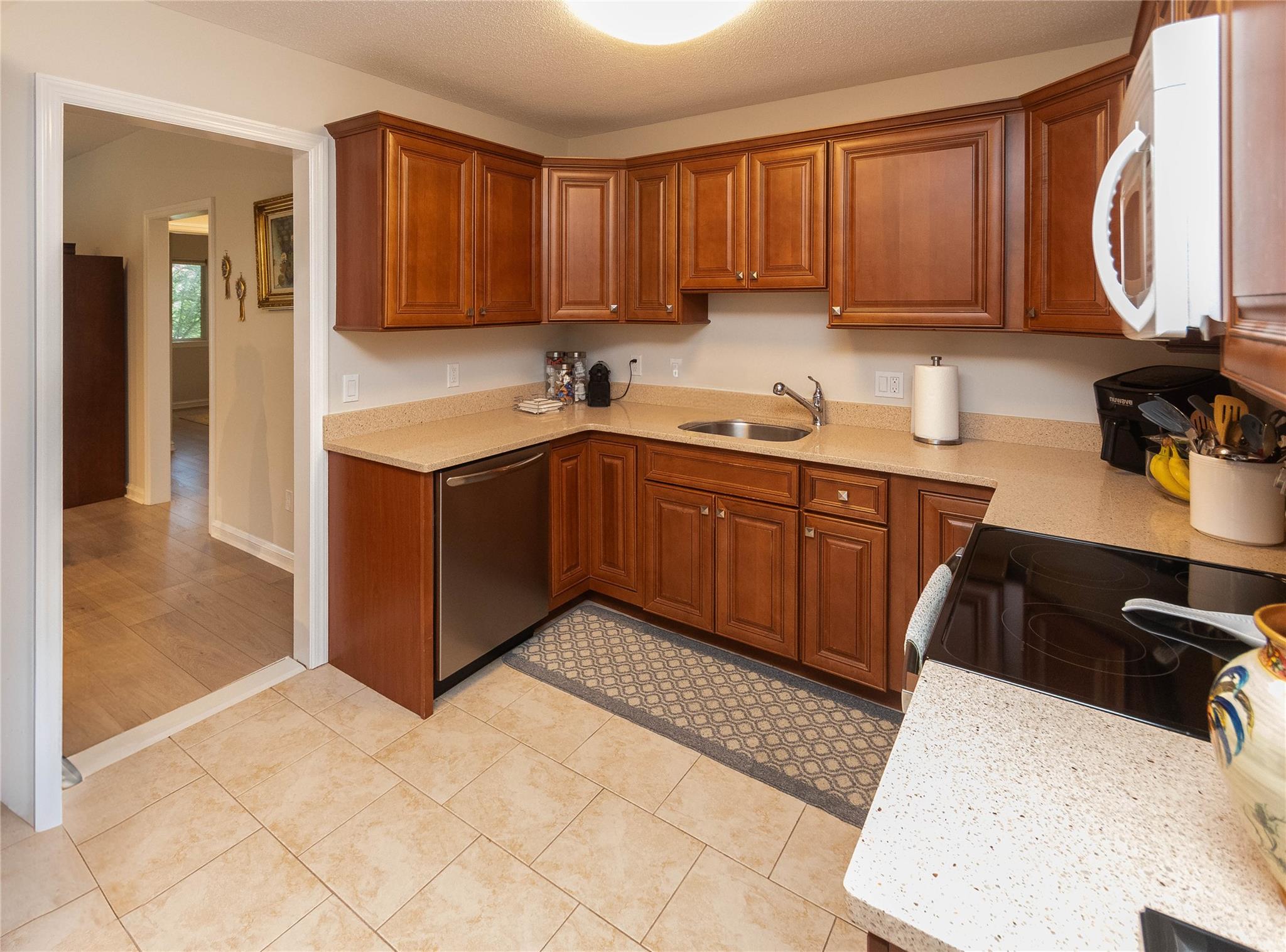 116 Heritage Hills #B, Somers, New York image 2