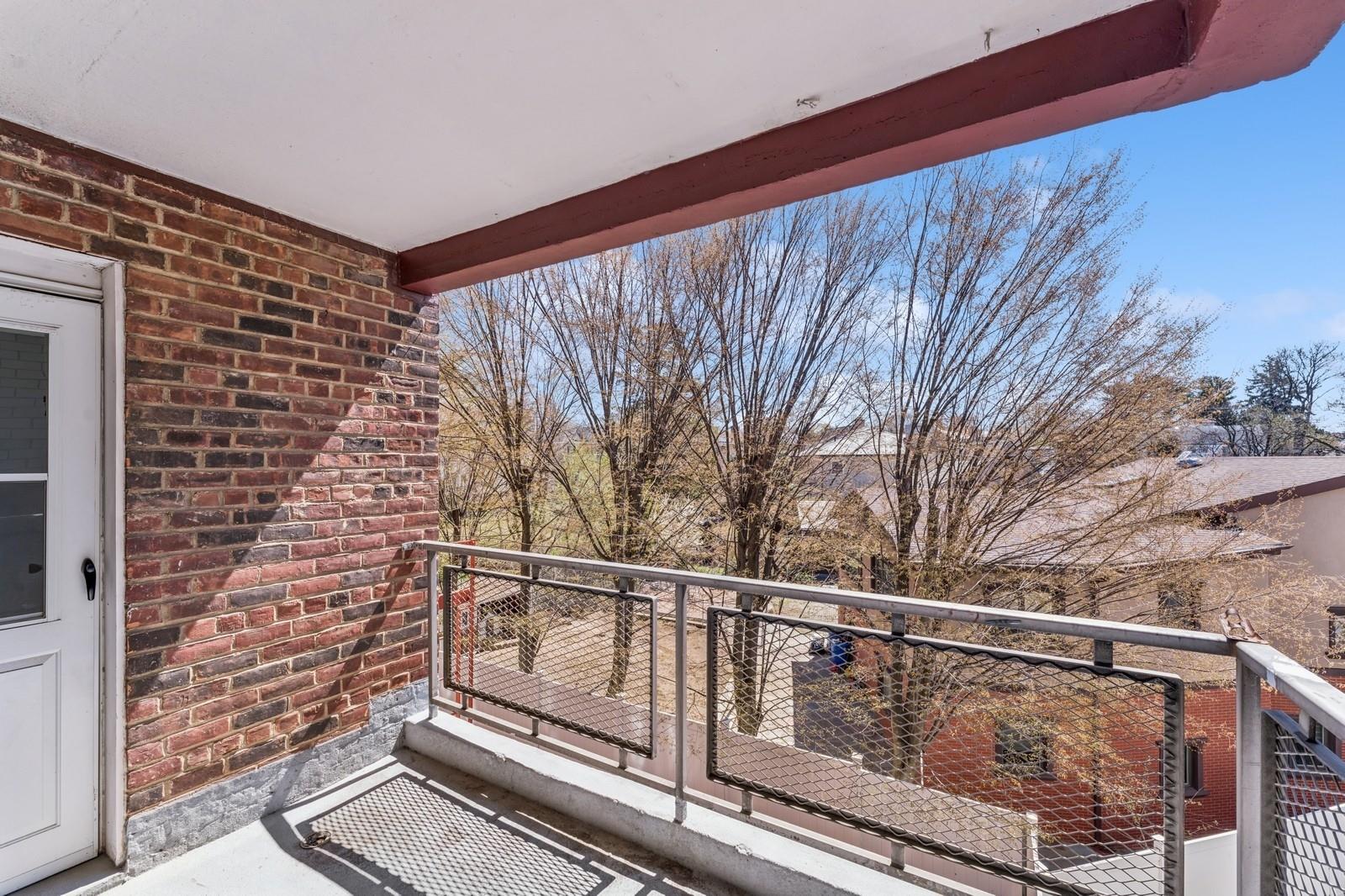 241-20 Northern Boulevard #2B, Little Neck, New York image 16