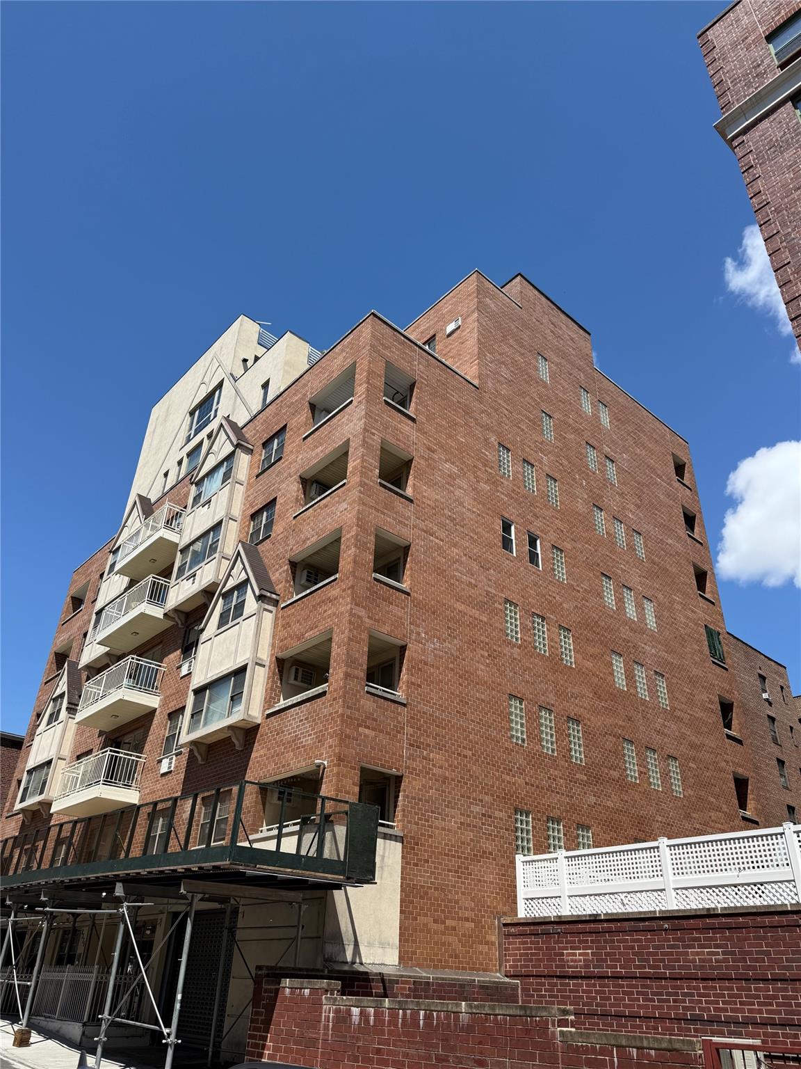 117th Street St 5C, Richmond Hill, Queens, NY - 1 Bedrooms  
1 Bathrooms  
3 Rooms - 
