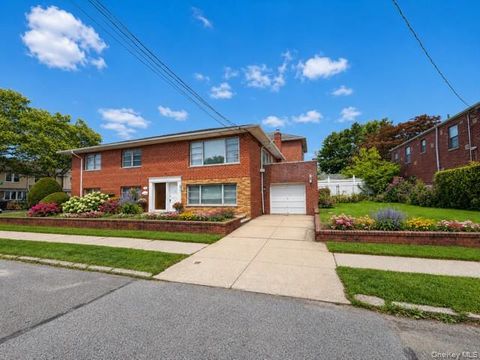 Multifamily For Sale - 2539 Woodhull Avenue<br/> Bronx County, Bronx, NY 10469