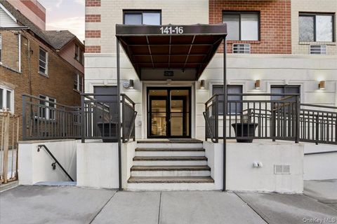 Condo For Sale - 141-16 84th Drive #5 A<br/> Briarwood, NY 11435