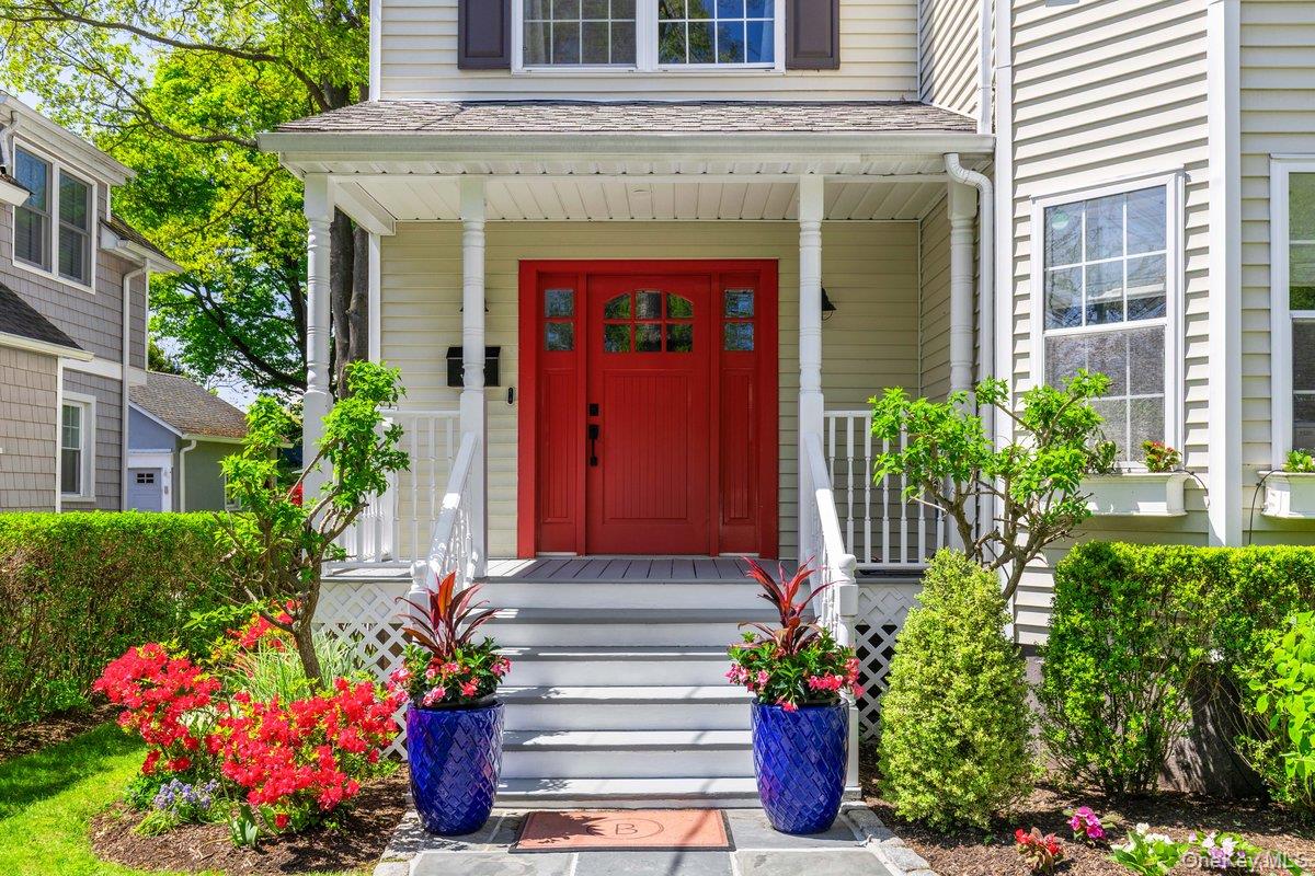 34 Davis Avenue