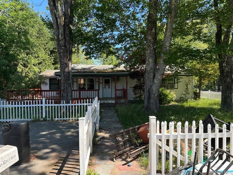 Homes For Rent - 11 Richards Avenue<br/> Monticello, NY 12701