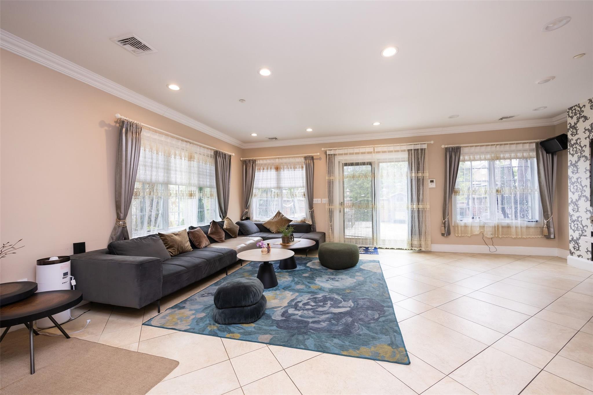 150-50 6th Avenue, Whitestone, New York image 5