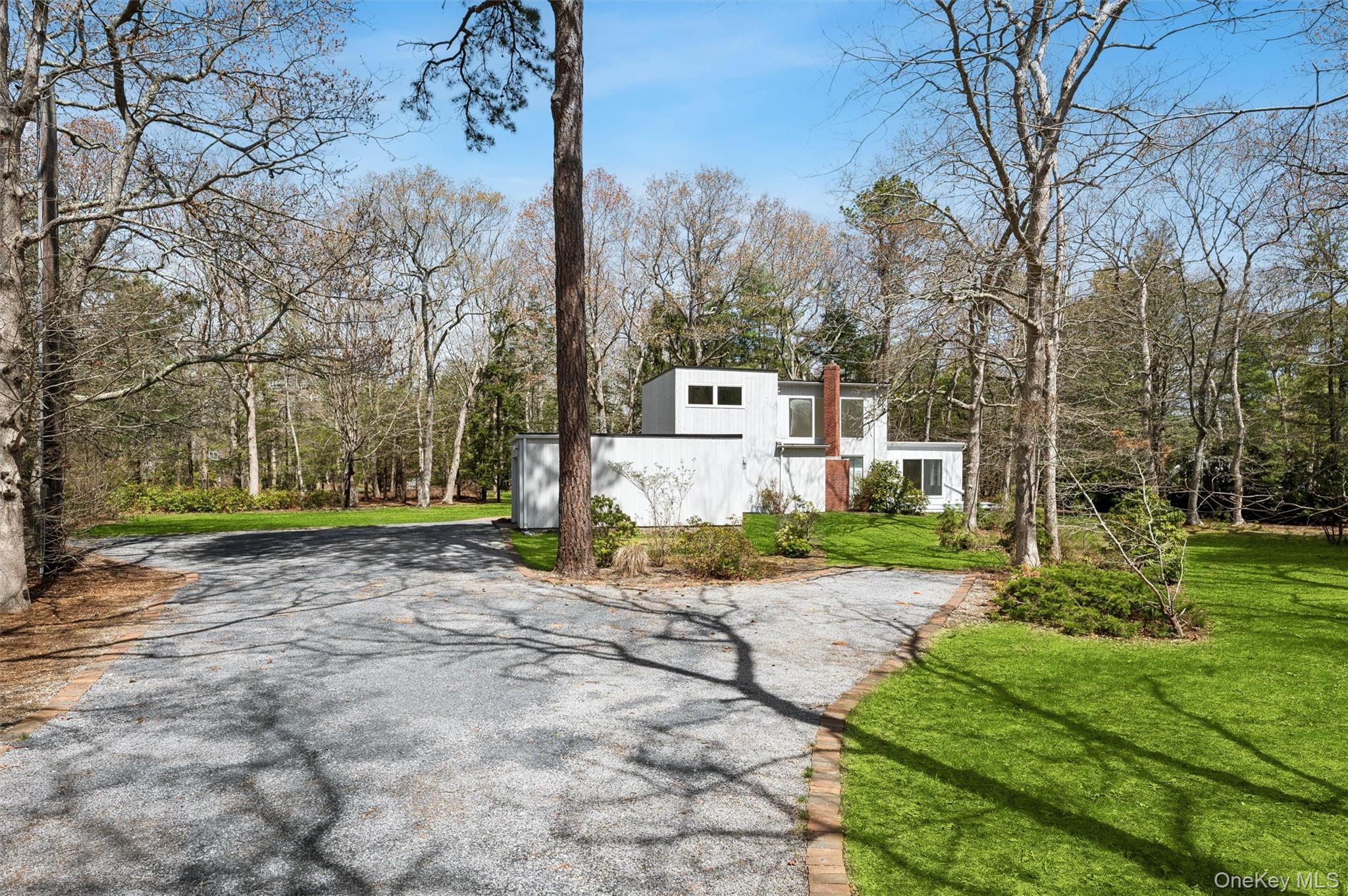 7 Pine Lane