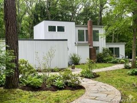 7 Pine Lane Quogue NY 11959