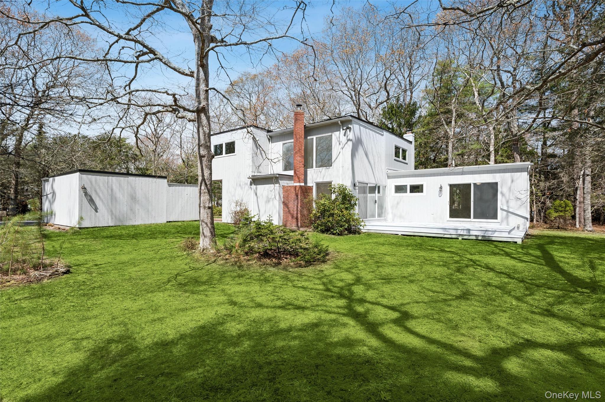 7 Pine Lane
