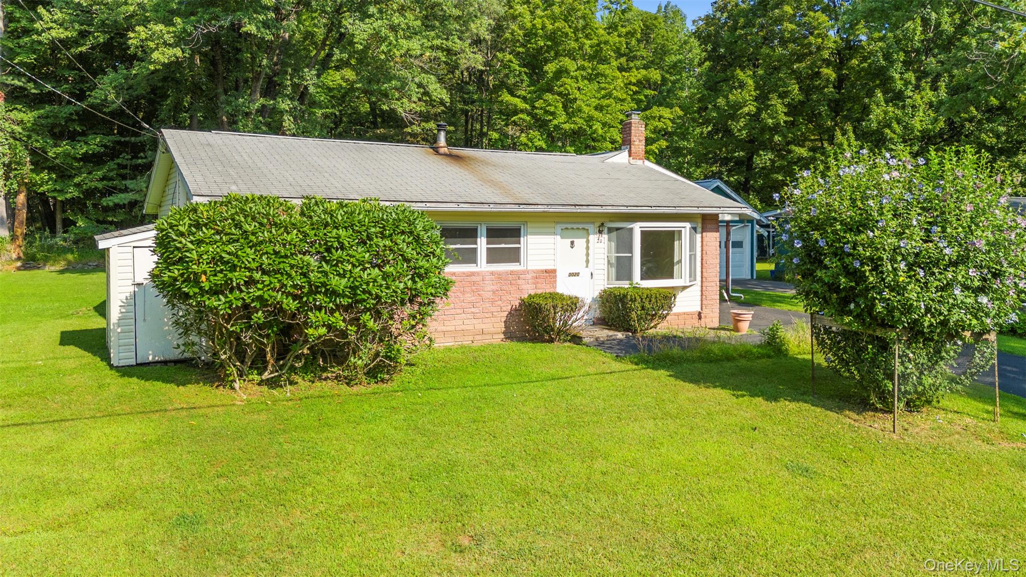 Woodstock, New York 12498, United States, 3 Bedrooms Bedrooms, ,1 BathroomBathrooms,Residential,Active,193676