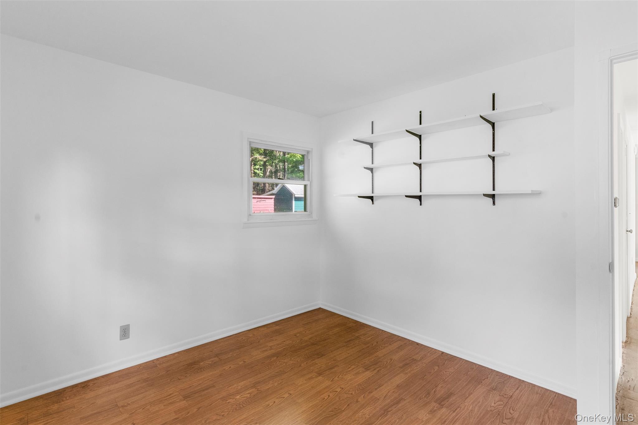 Woodstock, New York 12498, United States, 3 Bedrooms Bedrooms, ,1 BathroomBathrooms,Residential,Active,193676