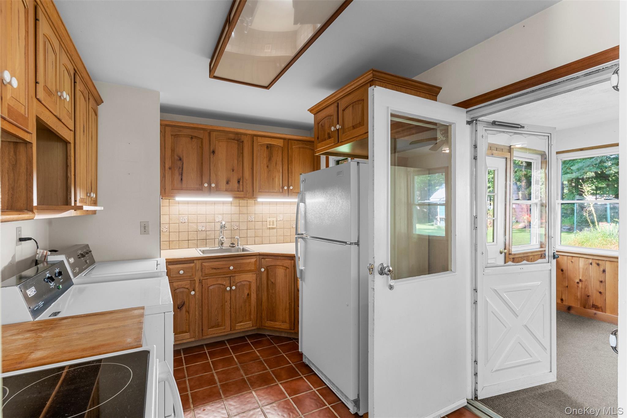 Woodstock, New York 12498, United States, 3 Bedrooms Bedrooms, ,1 BathroomBathrooms,Residential,Active,193676