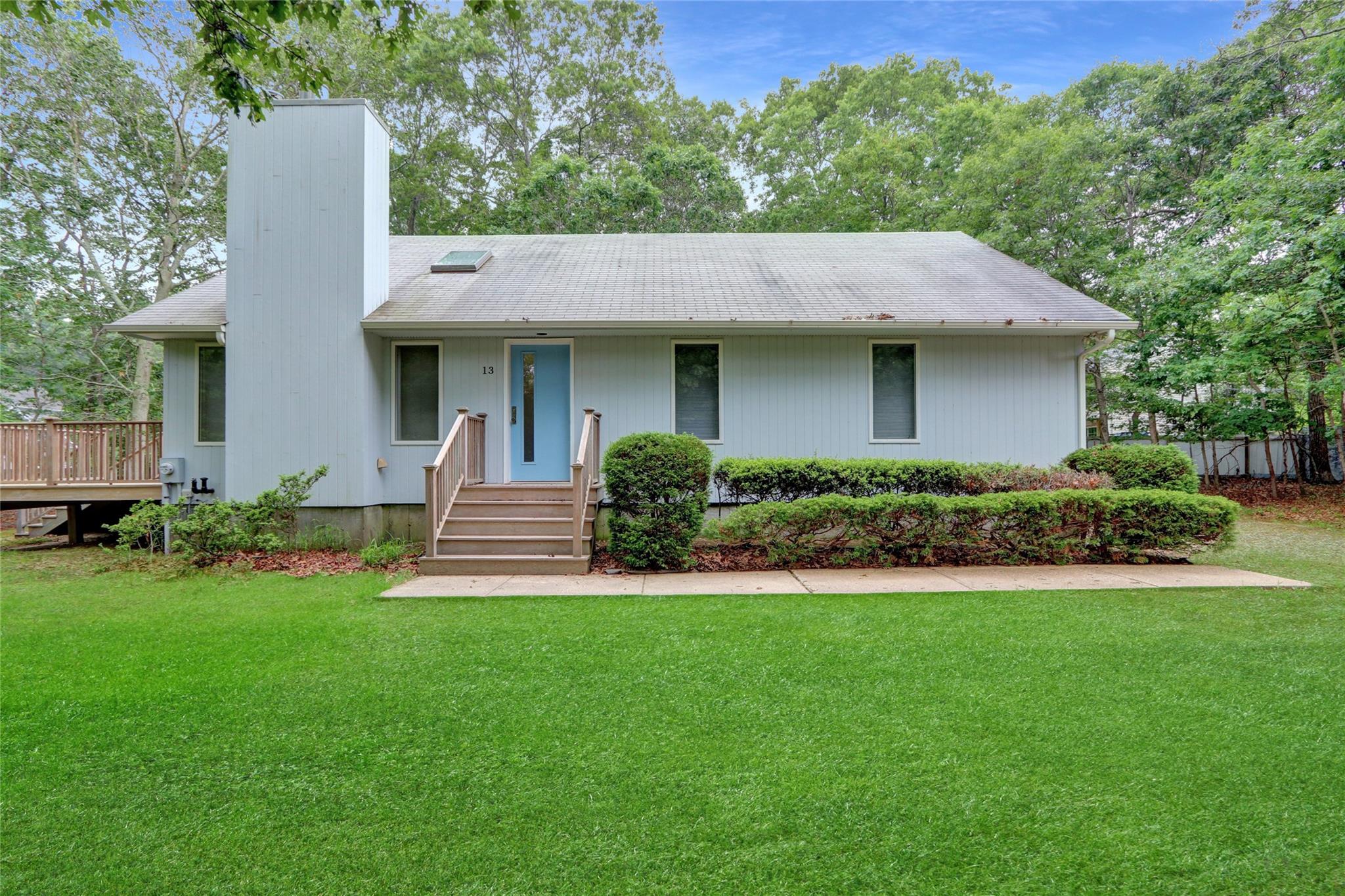 Eau Claire Street, East Hampton, Hamptons, NY - 3 Bedrooms  
2 Bathrooms - 