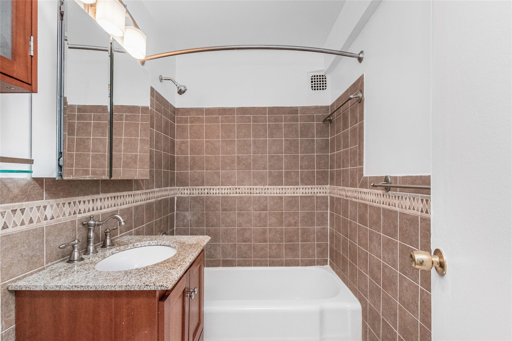 5775 Mosholu Avenue #7K, Bronx, New York image 13