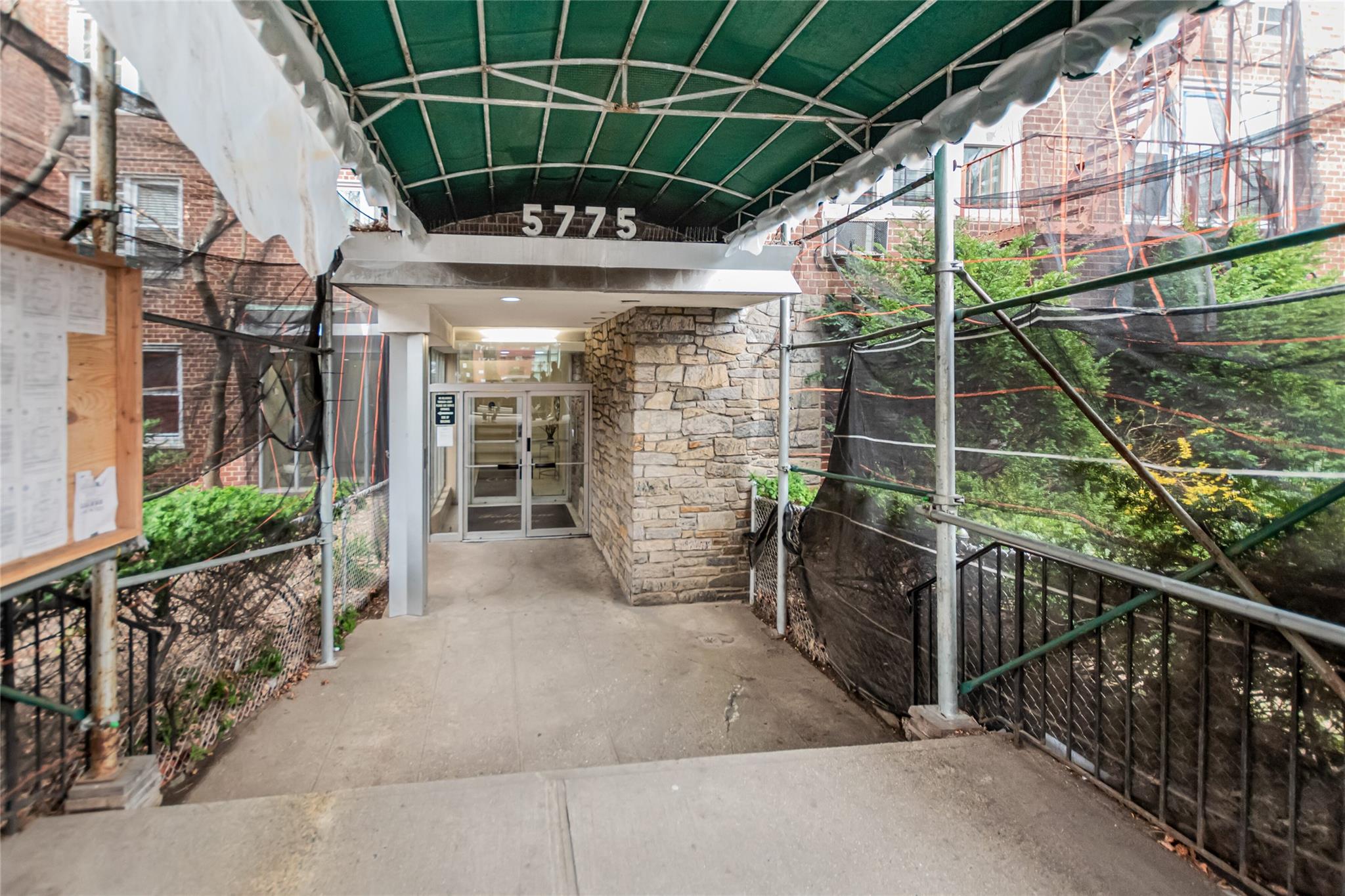 5775 Mosholu Avenue #7K, Bronx, New York image 17