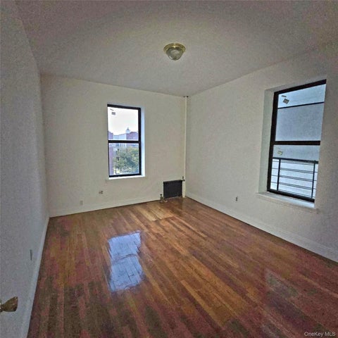 Homes For Sale - 645 Barretto Street #3J<br/> Bronx, NY 10474