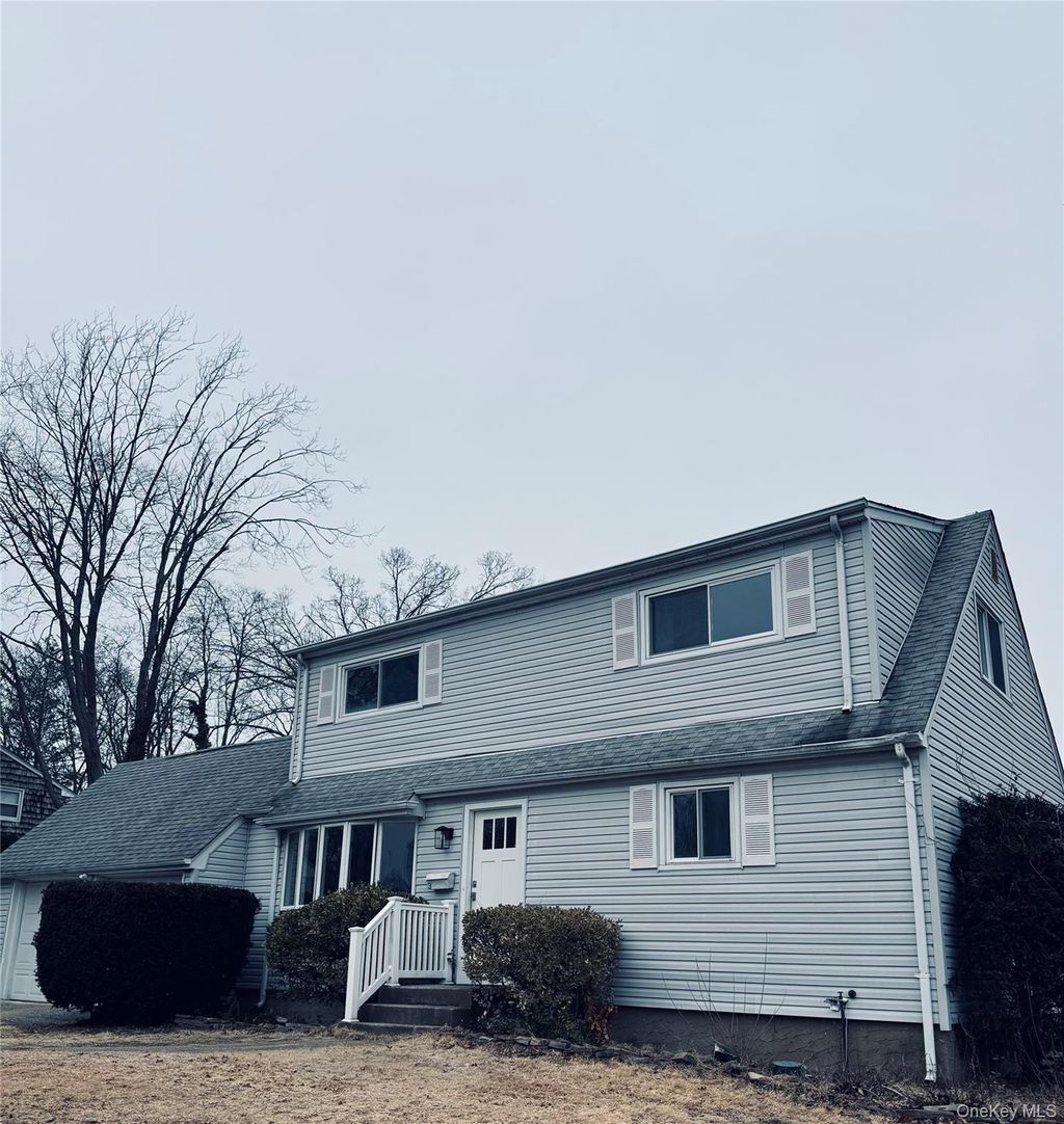 Photo of 3 Vine Court, Centereach, NY 11720 (MLS # 969378)