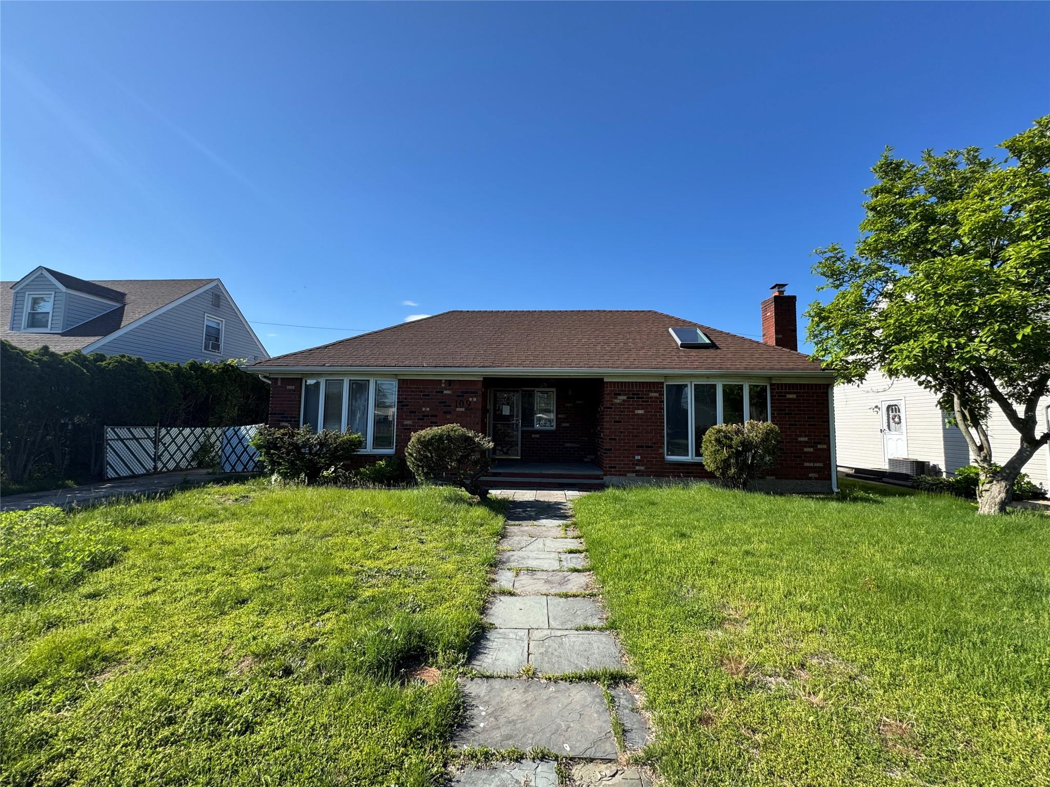 109 Evans Street, New Hyde Park, New York image 1