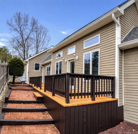 Homes For Sale - 70 Camp Drive<br/> Rhinebeck, NY 12572