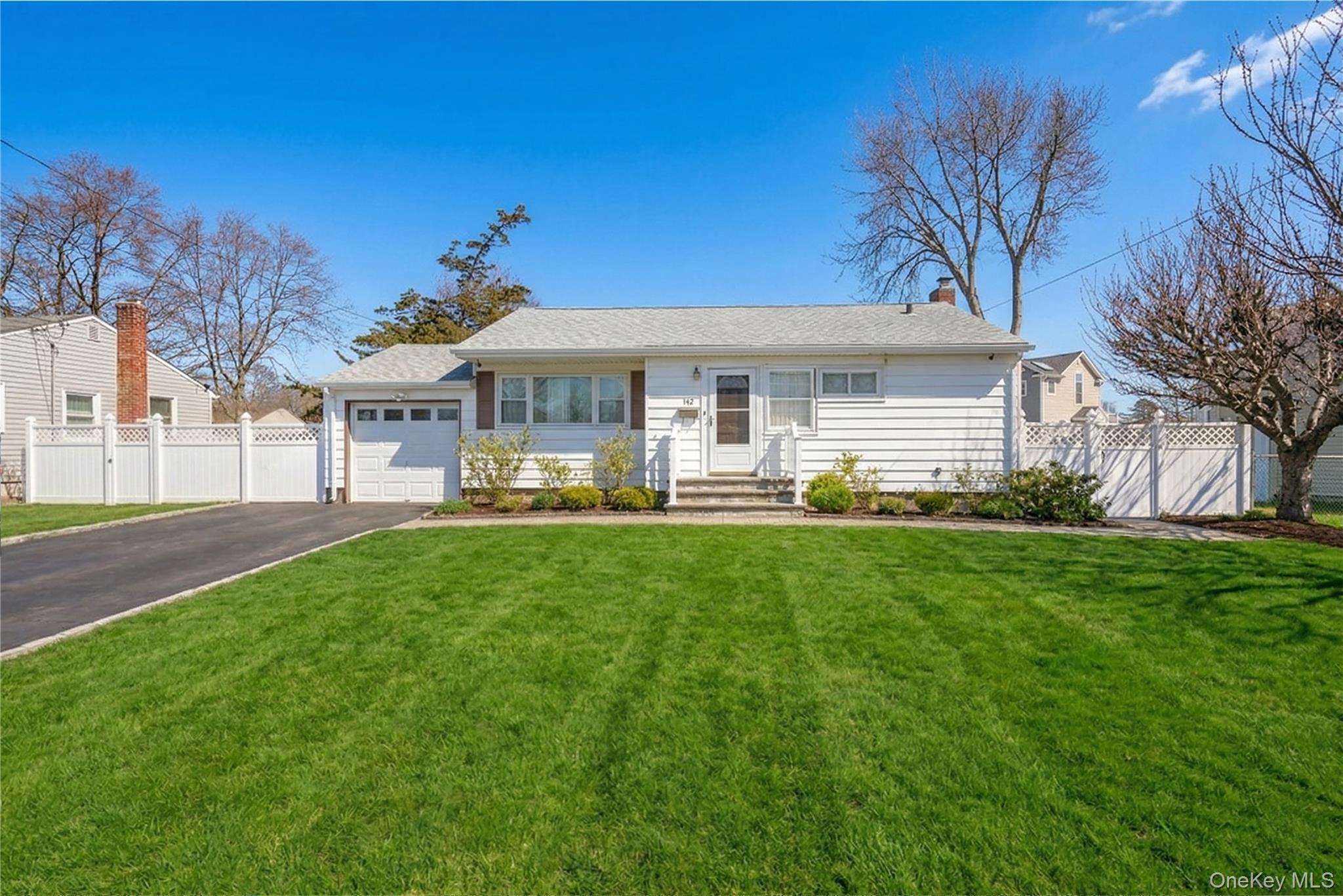 169 Charter Oaks Avenue